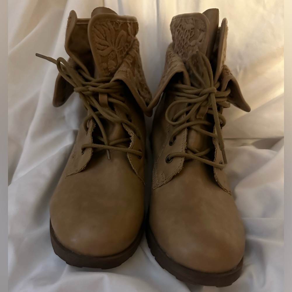 GUC Rock and Candy boots. Size 10 women’s.